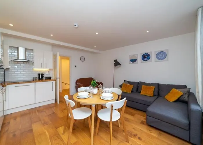 Beautiful 1Bd Apartment On The King\'S Road Chelsea