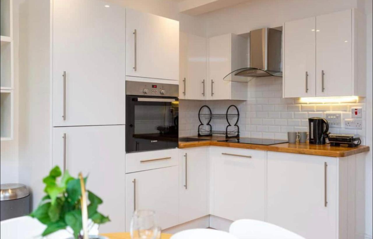 Beautiful 1bd On The King's Road Chelsea Apartment London